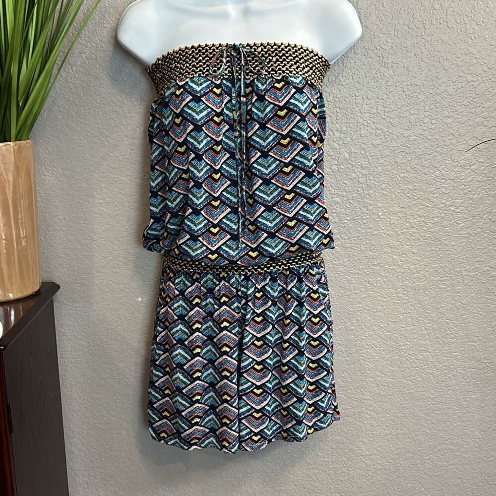 #313* Boutique, sleeveless short romper size small